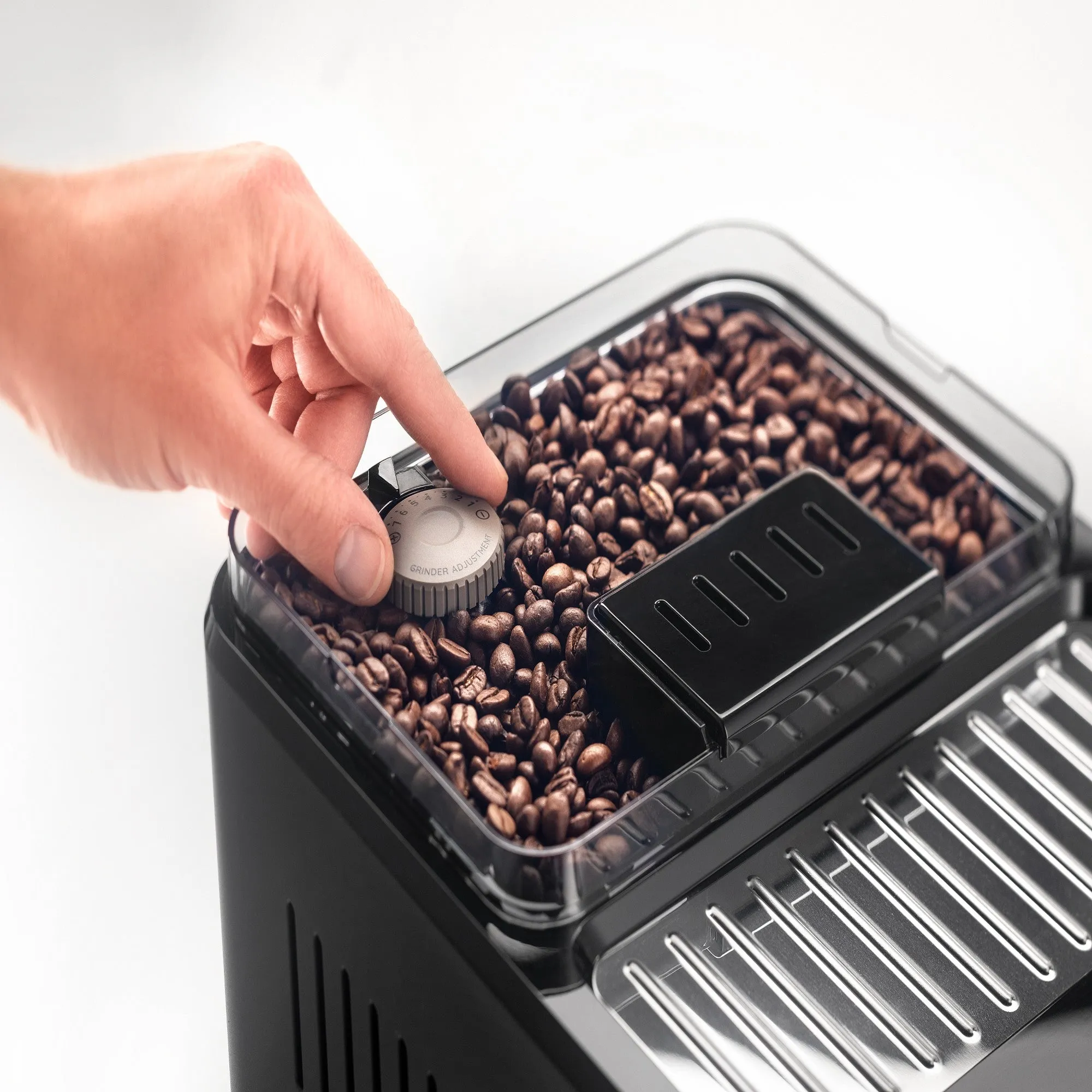 De'Longhi Eletta Explore Fully Automatic Espresso Machine with Cold Brew (ECAM45086S)