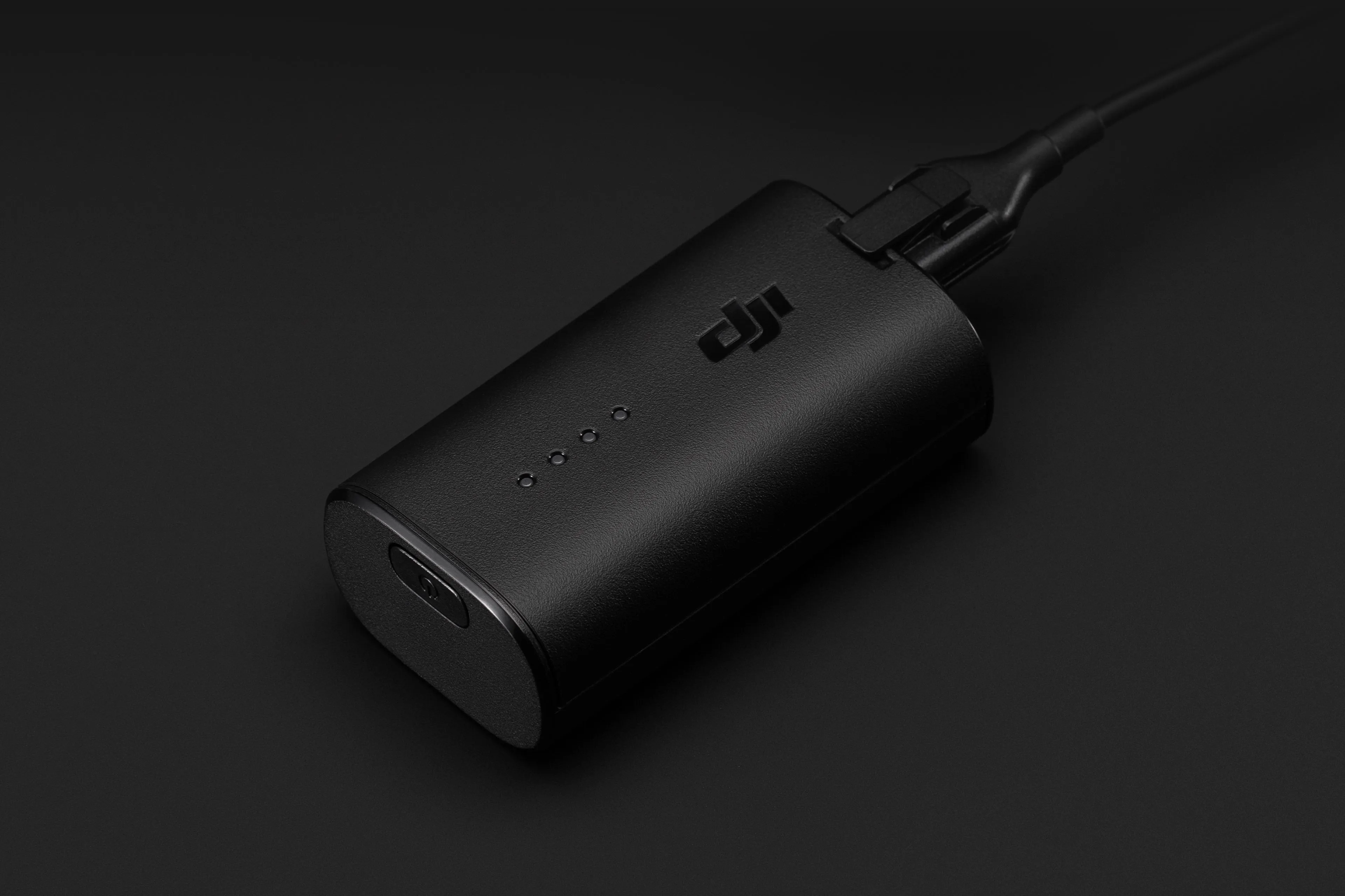 DJI 1800mAh Li-ion Rechargeable Battery with 2 Hours Max Operating Time, Battery Level Indicators and Type-C Interface for FPV Goggles 2